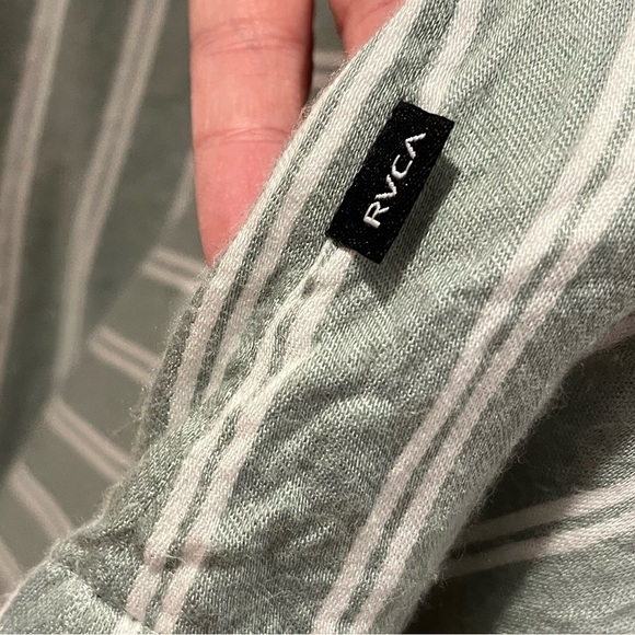 RVCA Green and white dress size L - Picture 6 of 8